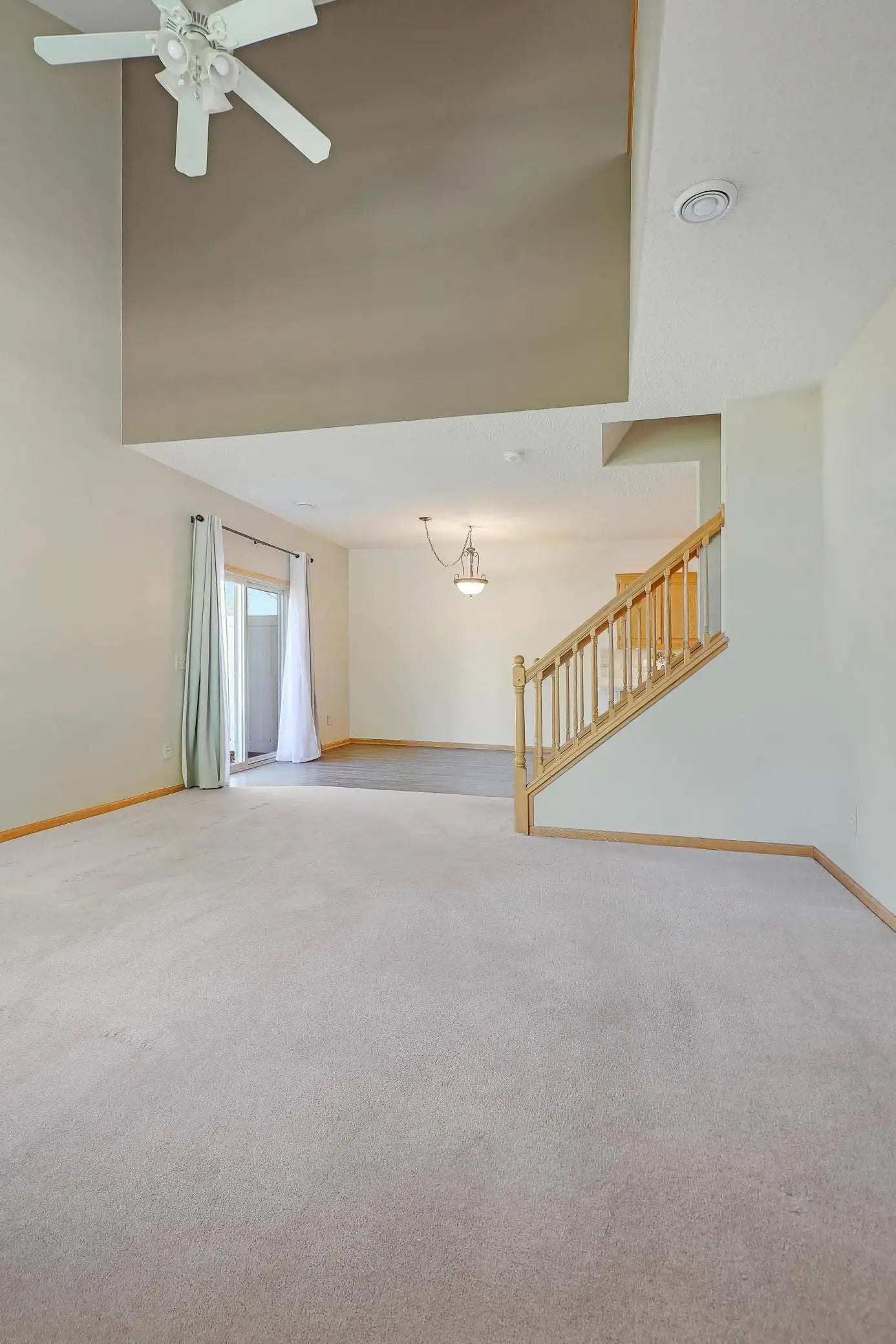 16861 Embers Avenue, Lakeville, MN 55024