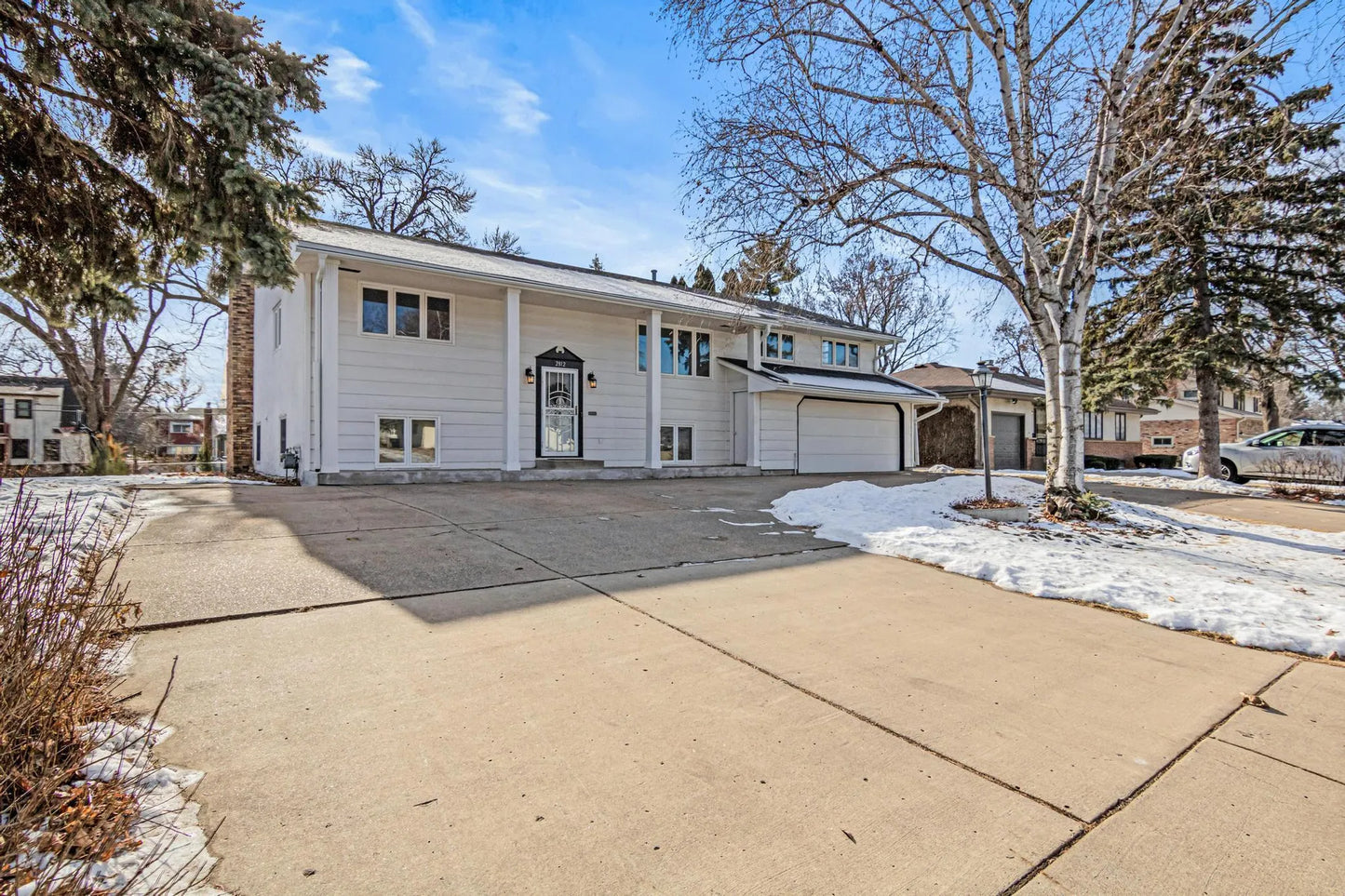 2812 Armour Terrace, Saint Anthony, MN 55418