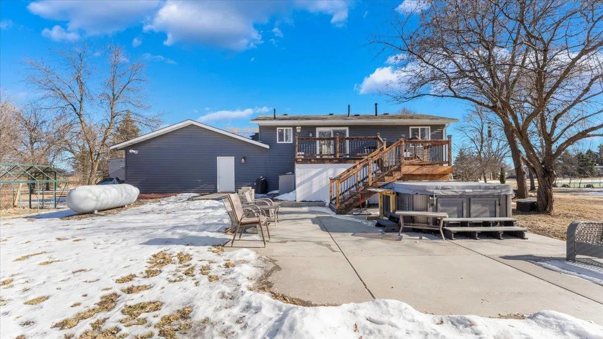 21135 Kale Drive, Silver Lake, MN 55381