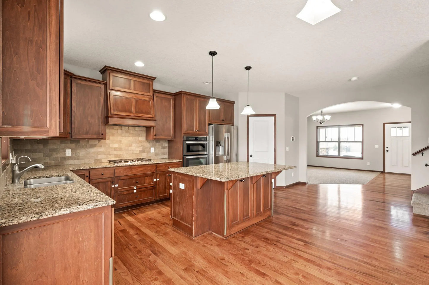 9131 River Rock Drive, Chanhassen, MN 55317