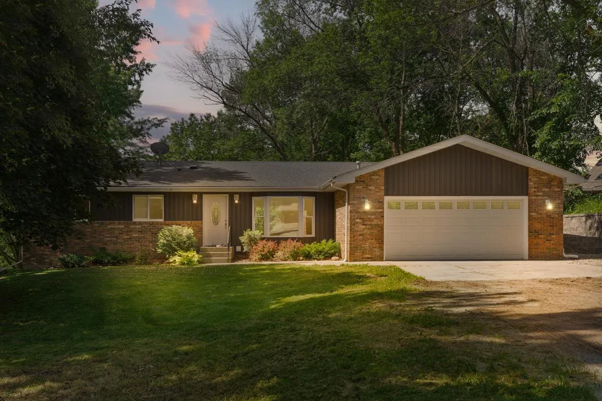 6146 Fairfax Way, Faribault, MN 55021