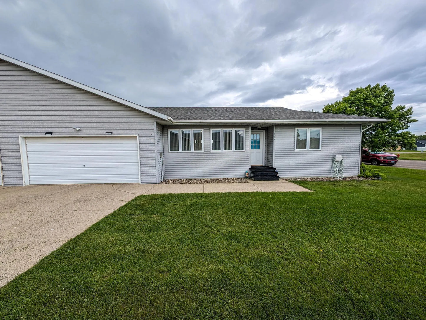 815 6th Avenue, Perham, MN 56573