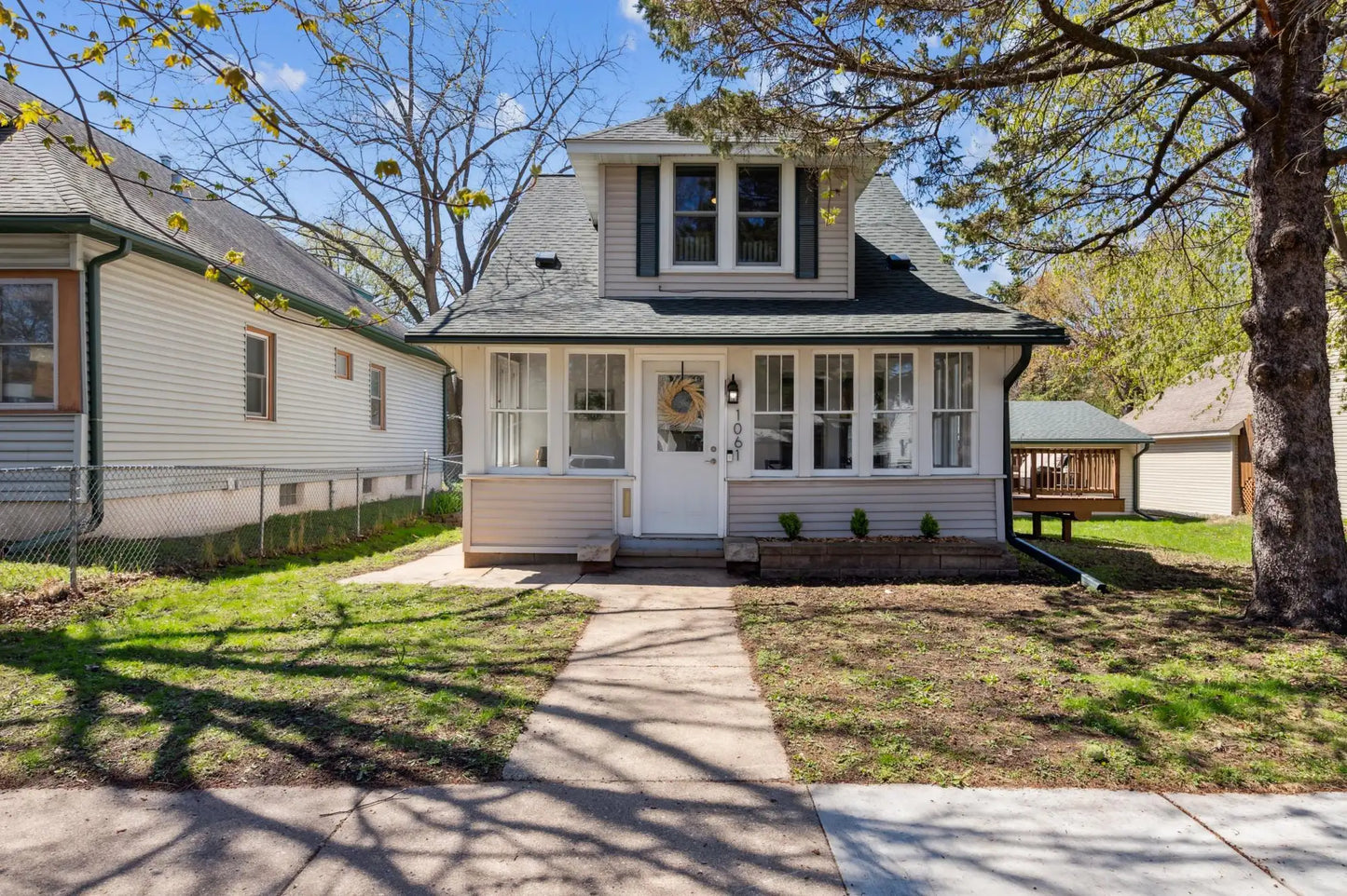 1061 Oxford Street, Saint Paul, MN 55103
