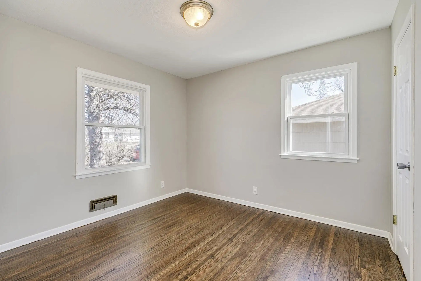 8033 Grafton Avenue, Cottage Grove, MN 55016