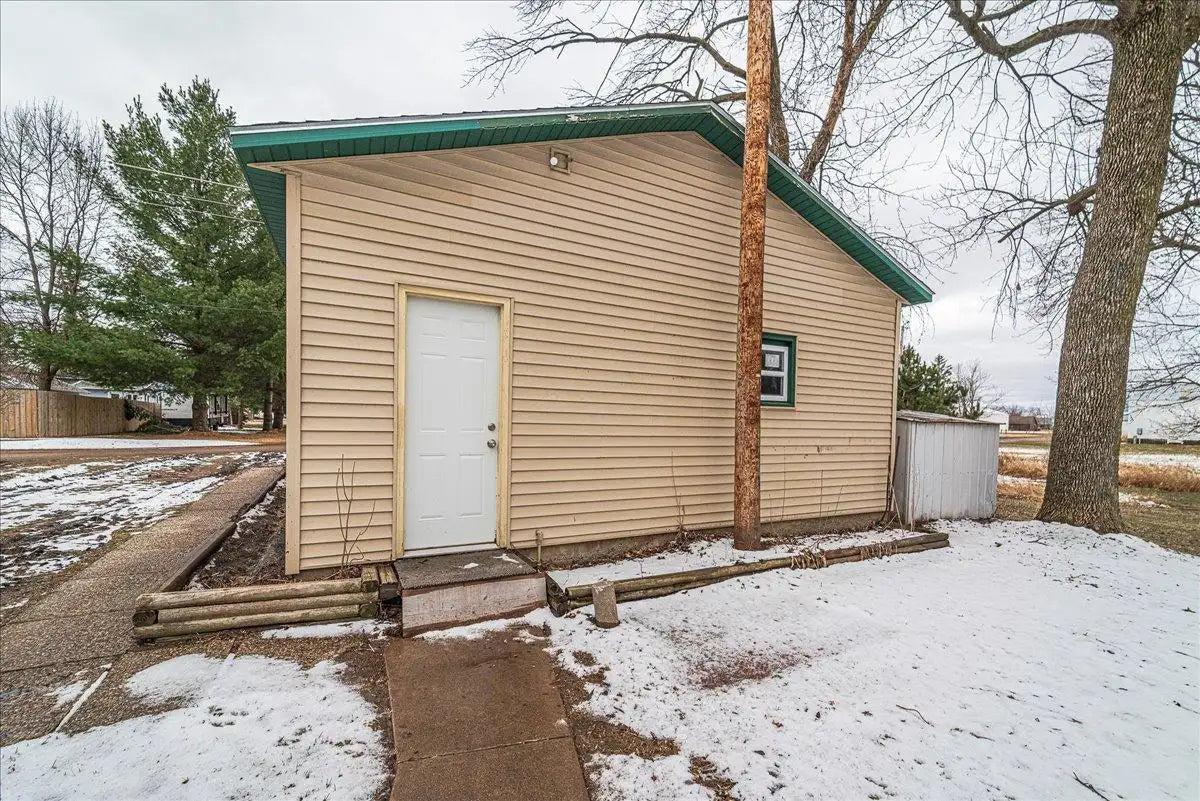 830 3rd Street, Rush City, MN 55069