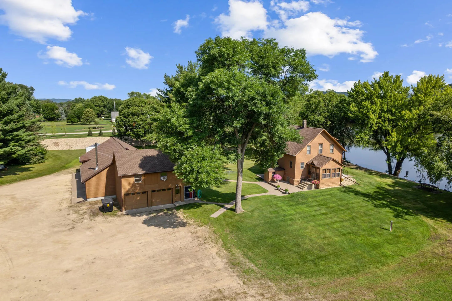 540 Prairie Island Road, Winona, MN 55987