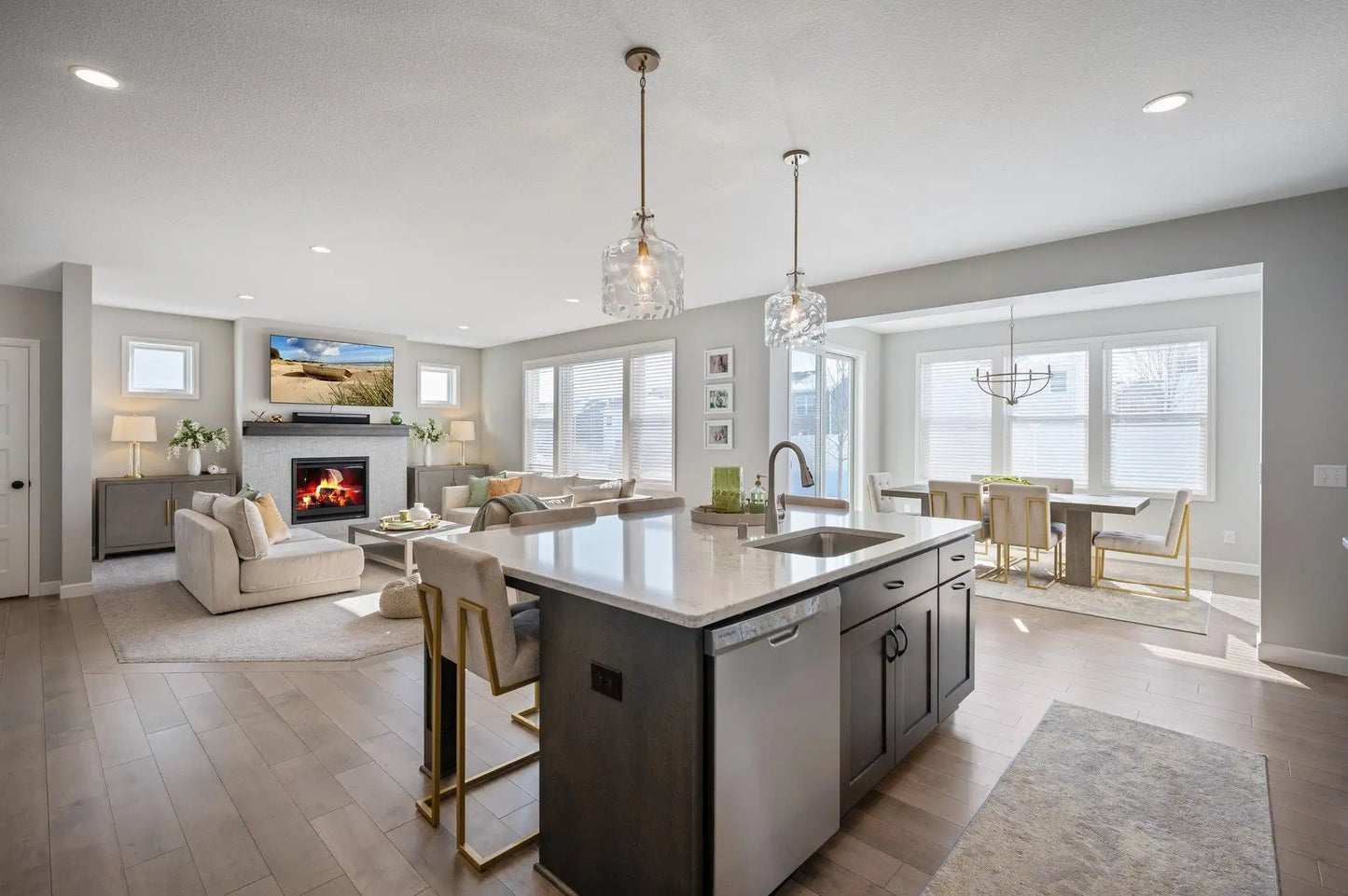 8040 180th Street, Lakeville, MN 55044