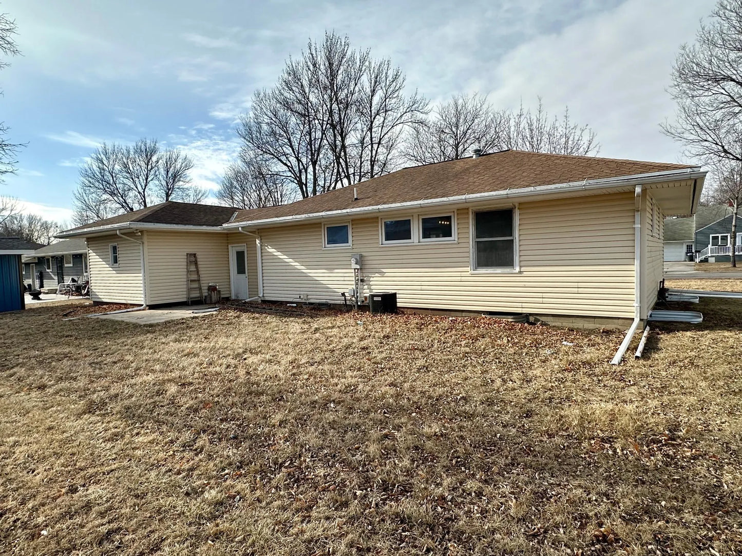 912 Oakley Street, Luverne, MN 56156