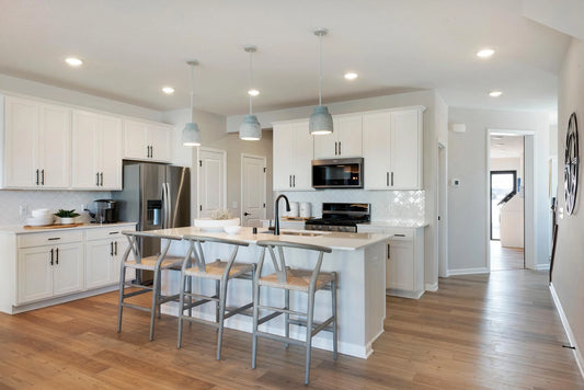 9280 Larimar Trail, Eden Prairie, MN 55347