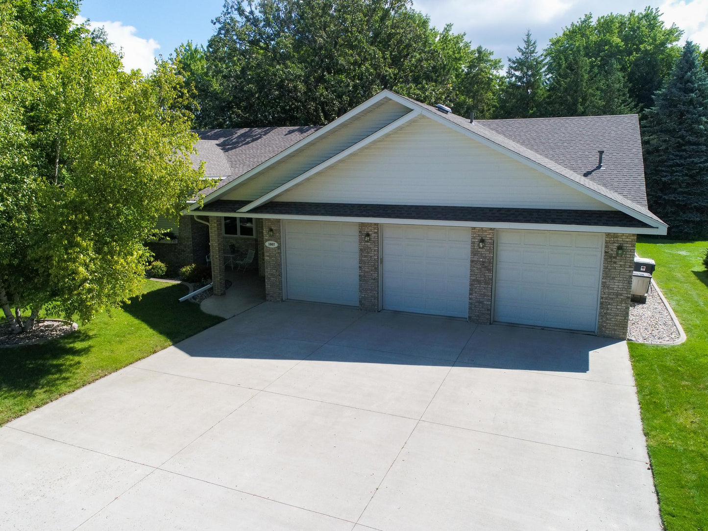 1007 Maple Street, Alexandria, MN 56308