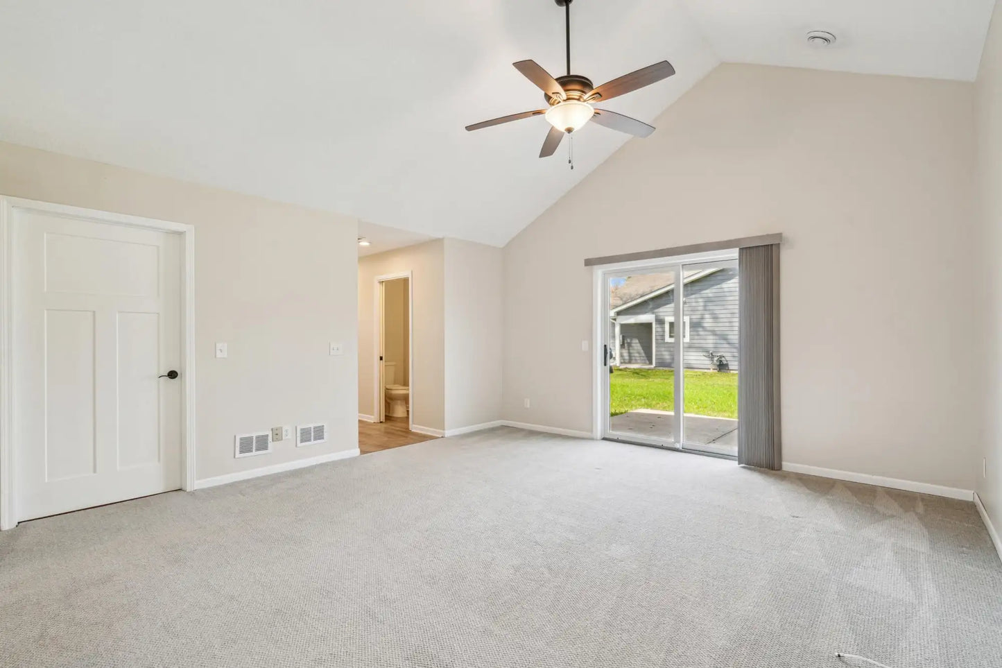 829 Garceau Lane, Vadnais Heights, MN 55127