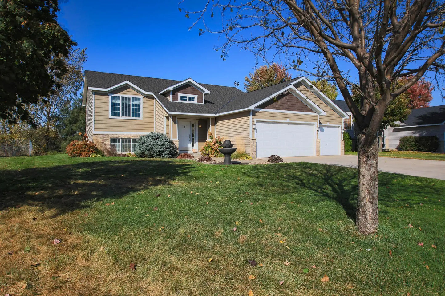 823 Harrison Drive, Big Lake, MN 55309
