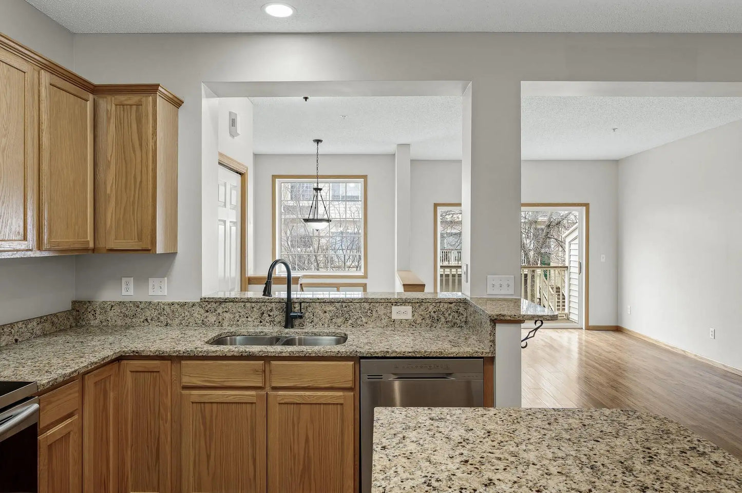 13840 54th Avenue, Plymouth, MN 55446