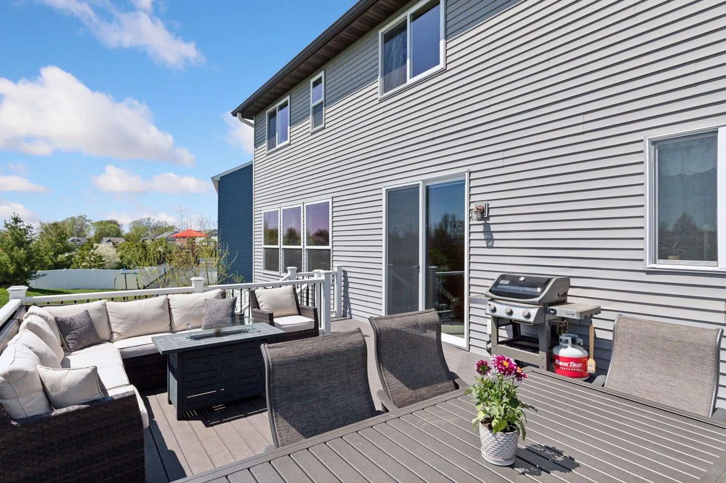 1225 Crosswinds Way, Waconia, MN 55387