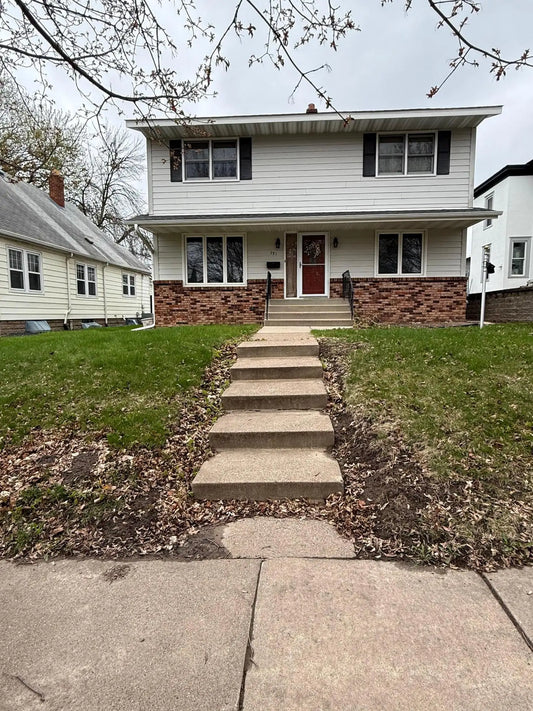 791 Cottage Avenue, Saint Paul, MN 55106