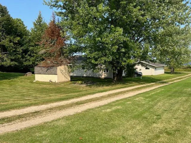 20119 Buckhorn Road, Hines, MN 56647