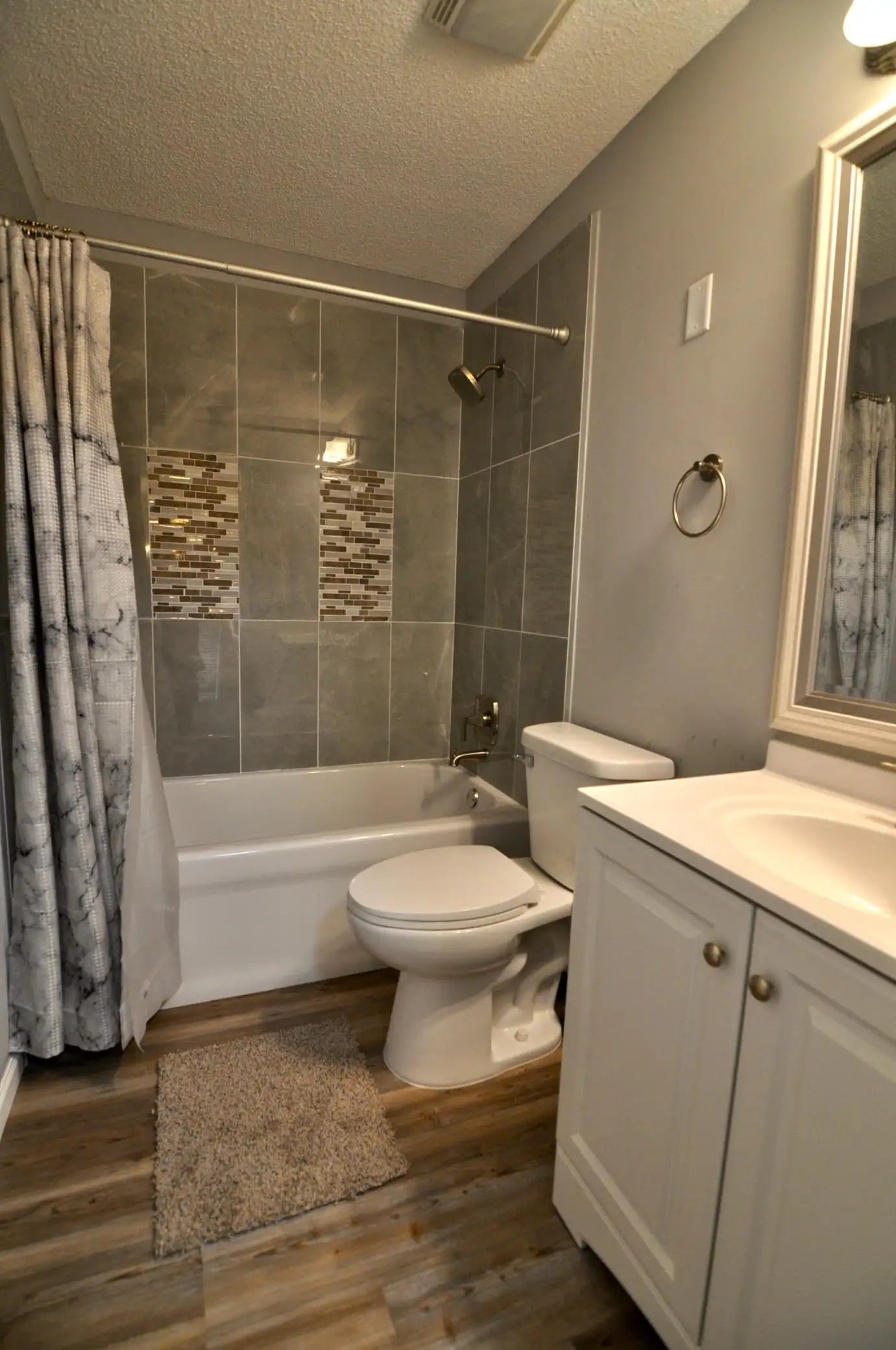 809 Russell Avenue, Minneapolis, MN 55411