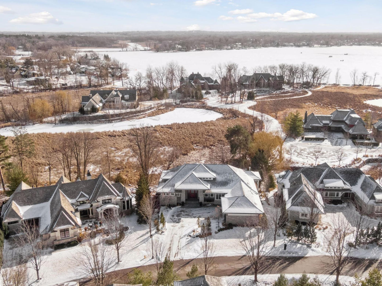 530 Locust Hills Drive, Wayzata, MN 55391