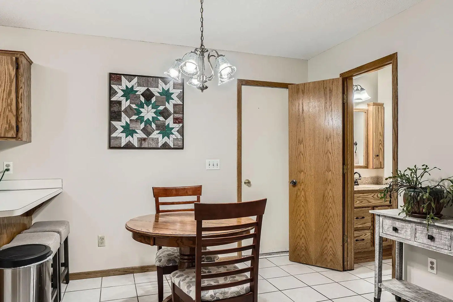 7510 15th Street Lane, Oakdale, MN 55128