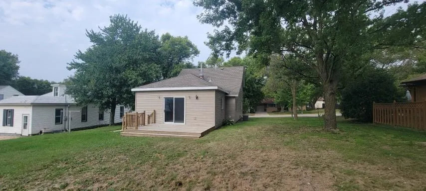 1535 4th Avenue, Windom, MN 56101