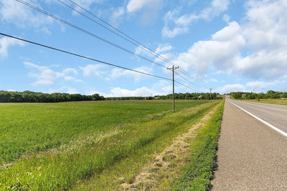 XXXXX County Road 2 , Saint Joseph, MN 56374