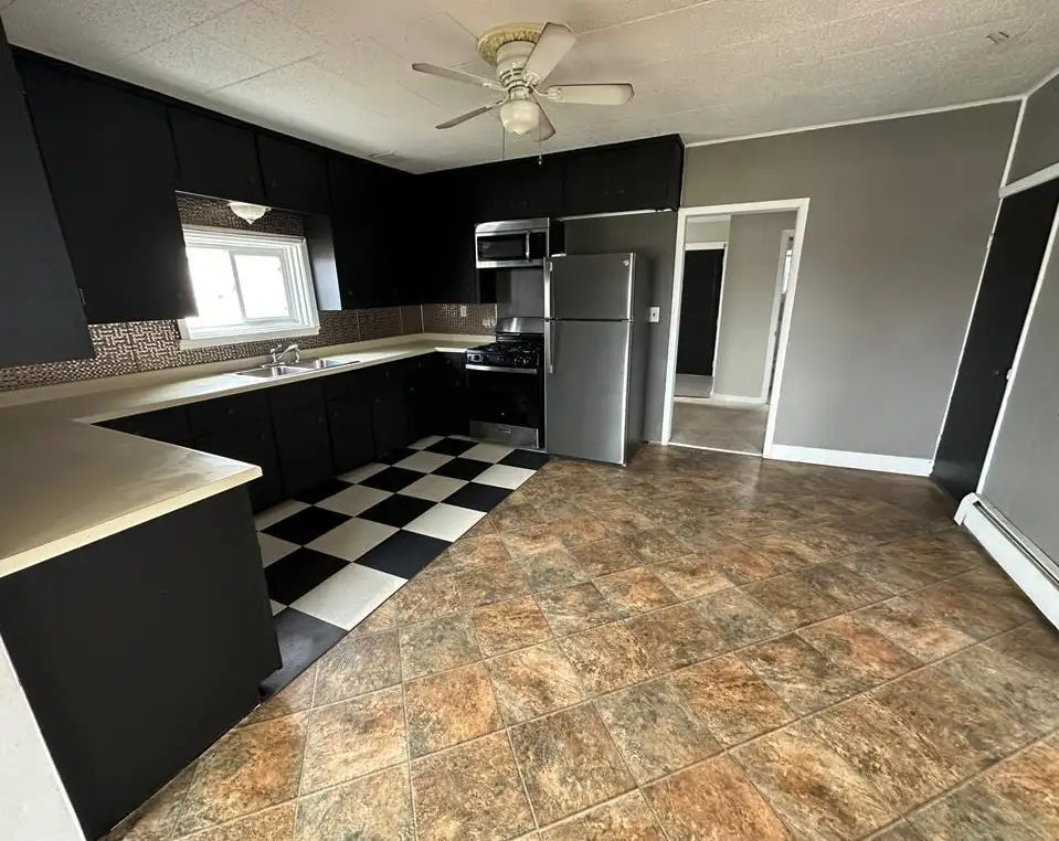 121 US Highway 10 , Big Lake, MN 55309