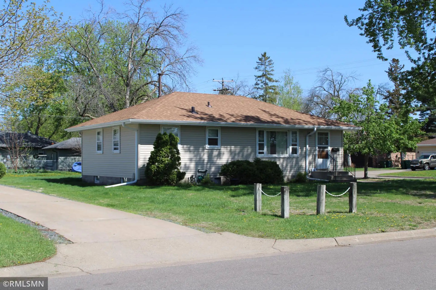 7100 Grimes Avenue, Brooklyn Center, MN 55429