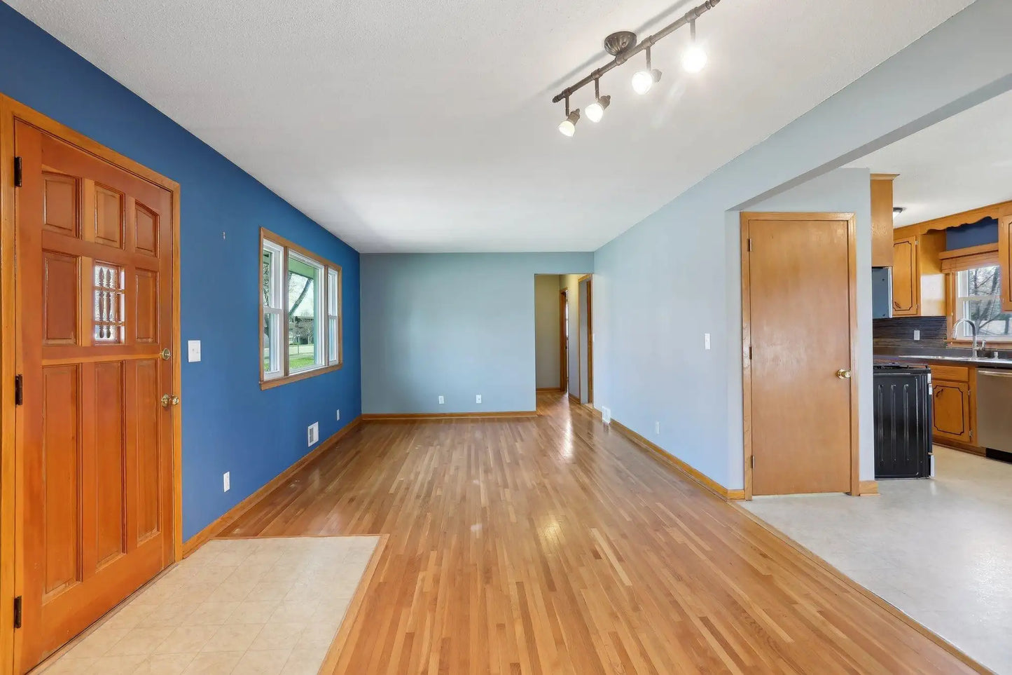 8249 River Road, Brooklyn Park, MN 55444