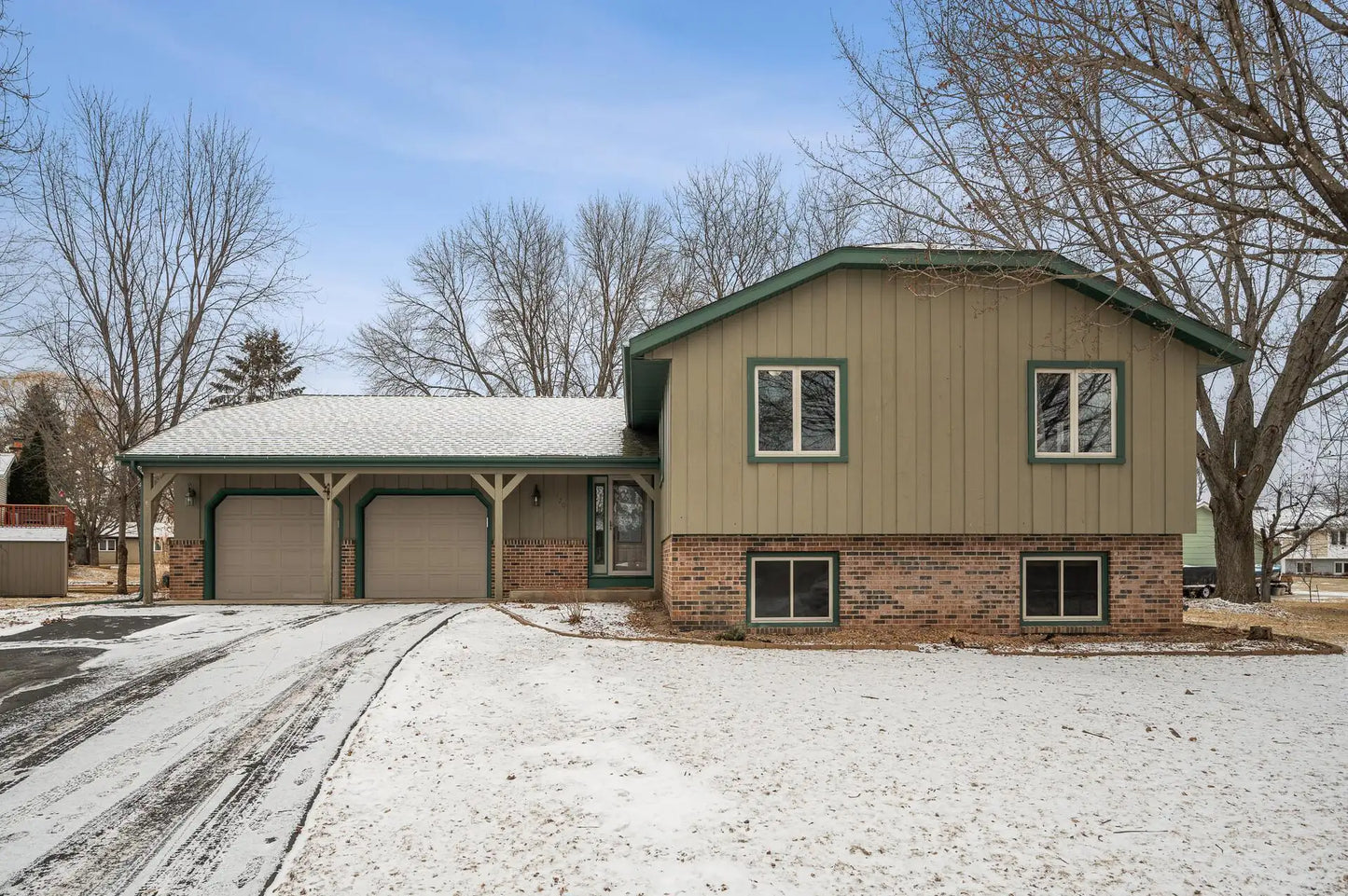 170 Northgate Court, Chaska, MN 55318