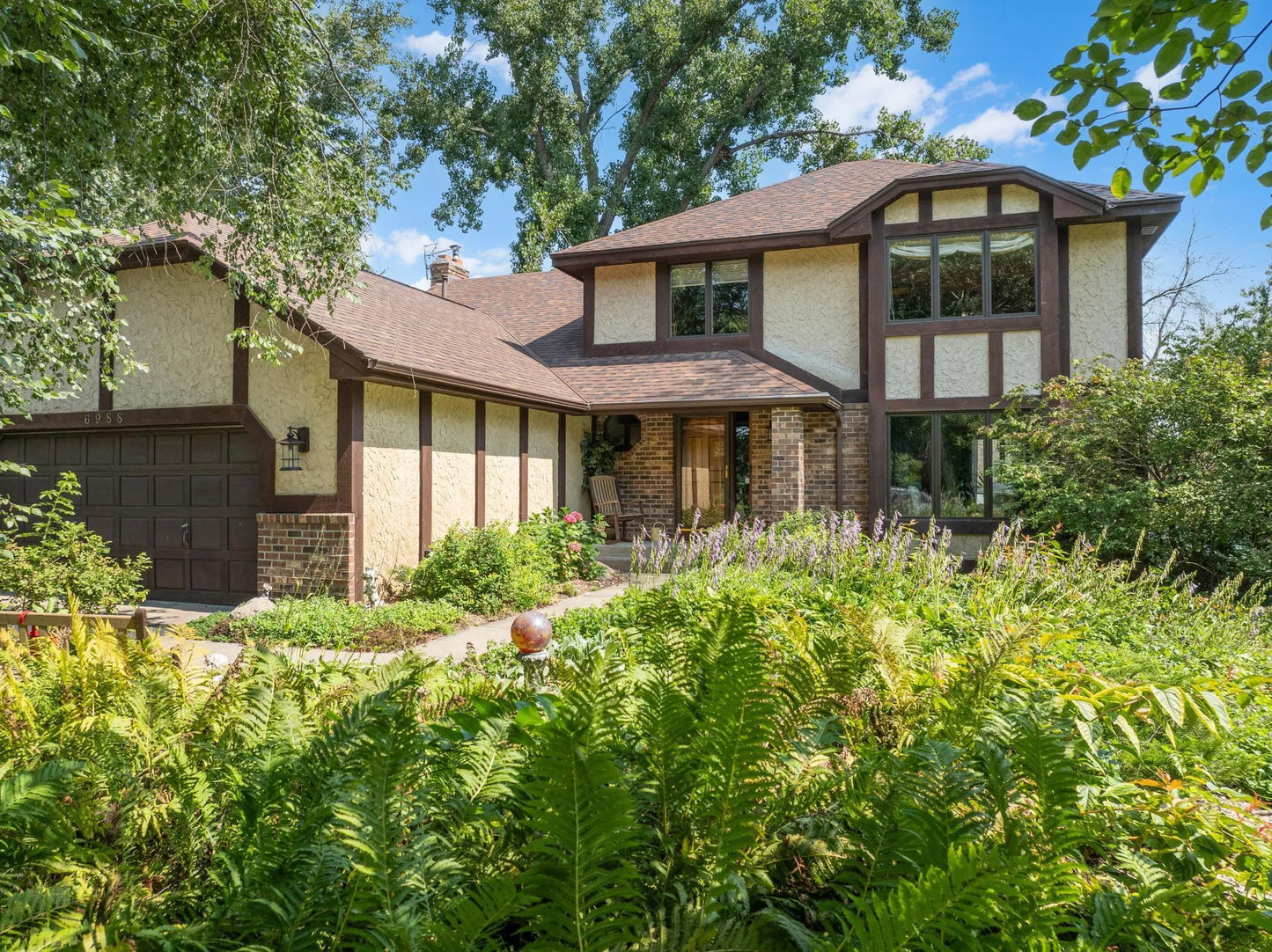 6988 Shadow Lake Drive, Lino Lakes, MN 55014