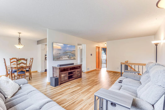 2261 Clark Street, Eagan, MN 55122