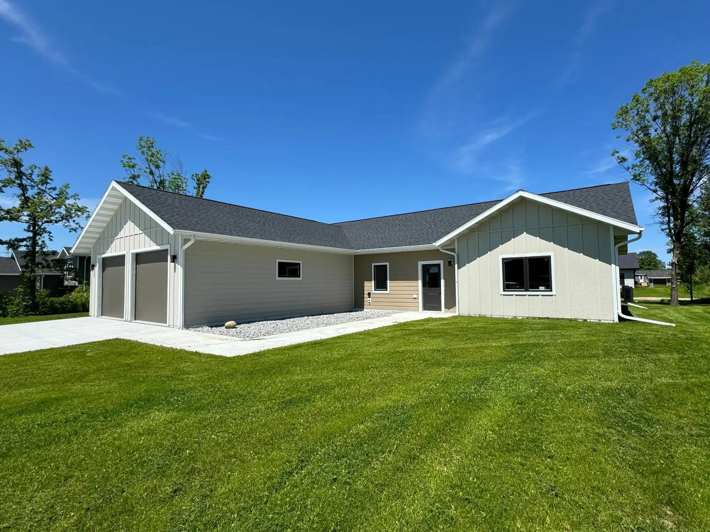 605 Lincoln Street, Warroad, MN 56763