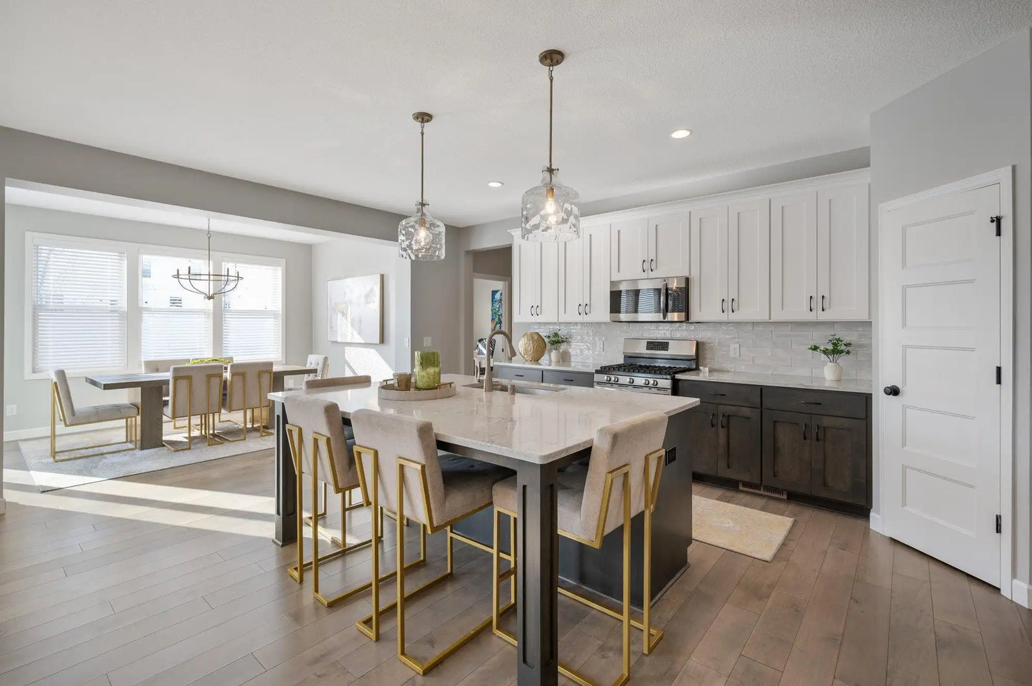 8040 180th Street, Lakeville, MN 55044