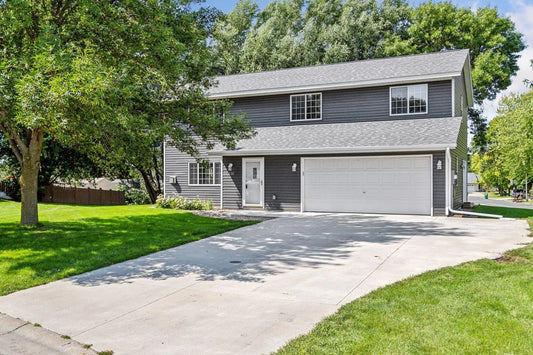 220 Dale Circle, Green Isle, MN 55338