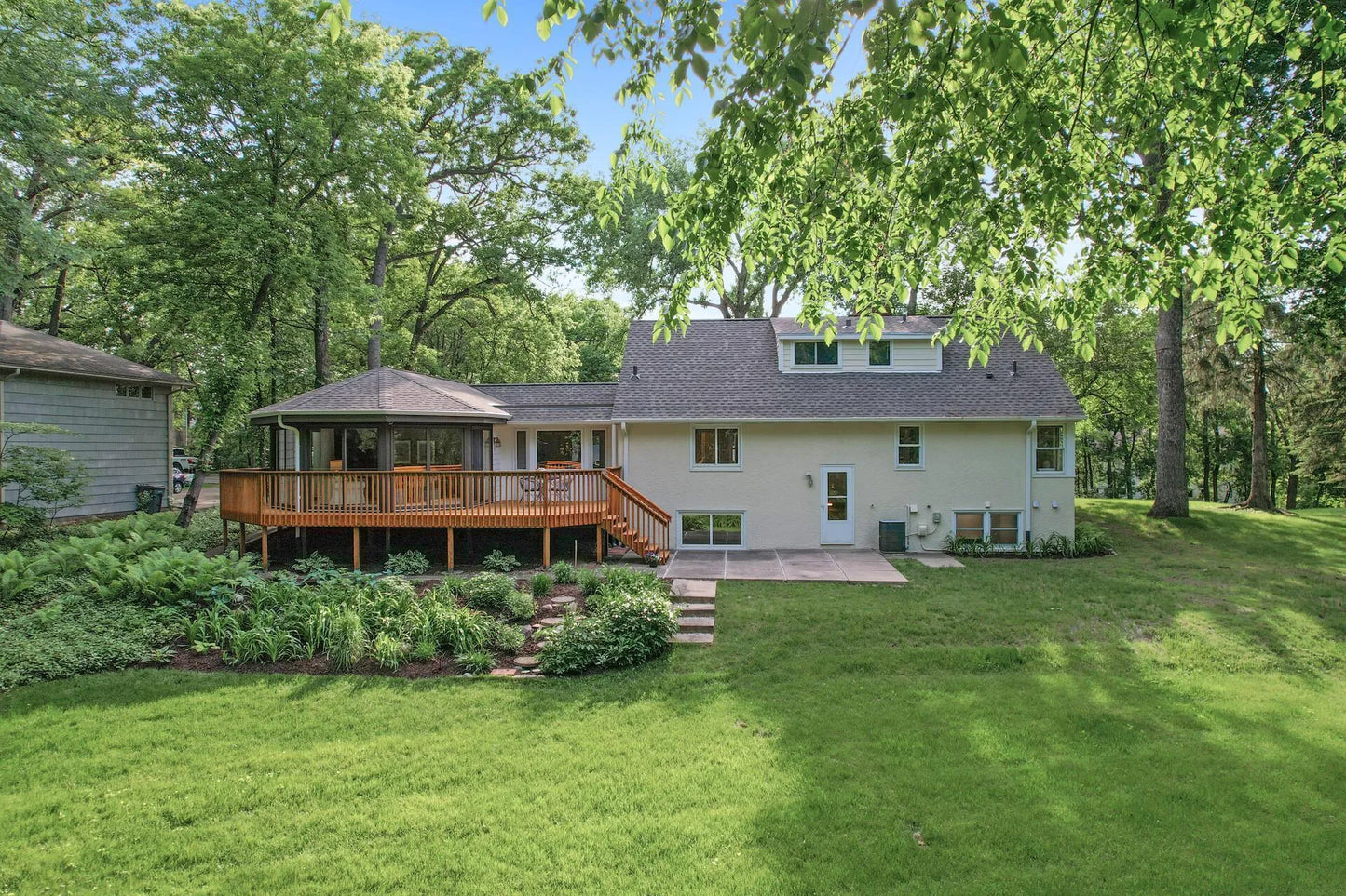 4703 Fairhills Road, Minnetonka, MN 55345