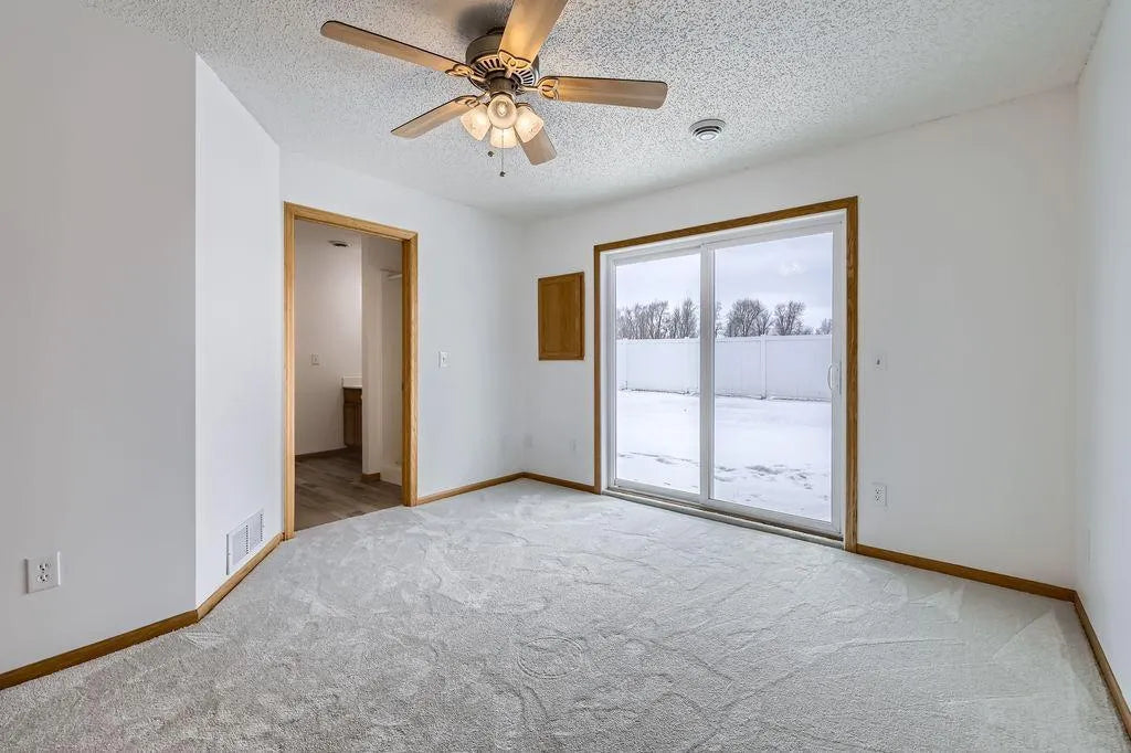 4032 Blakewood Drive, Shakopee, MN 55379