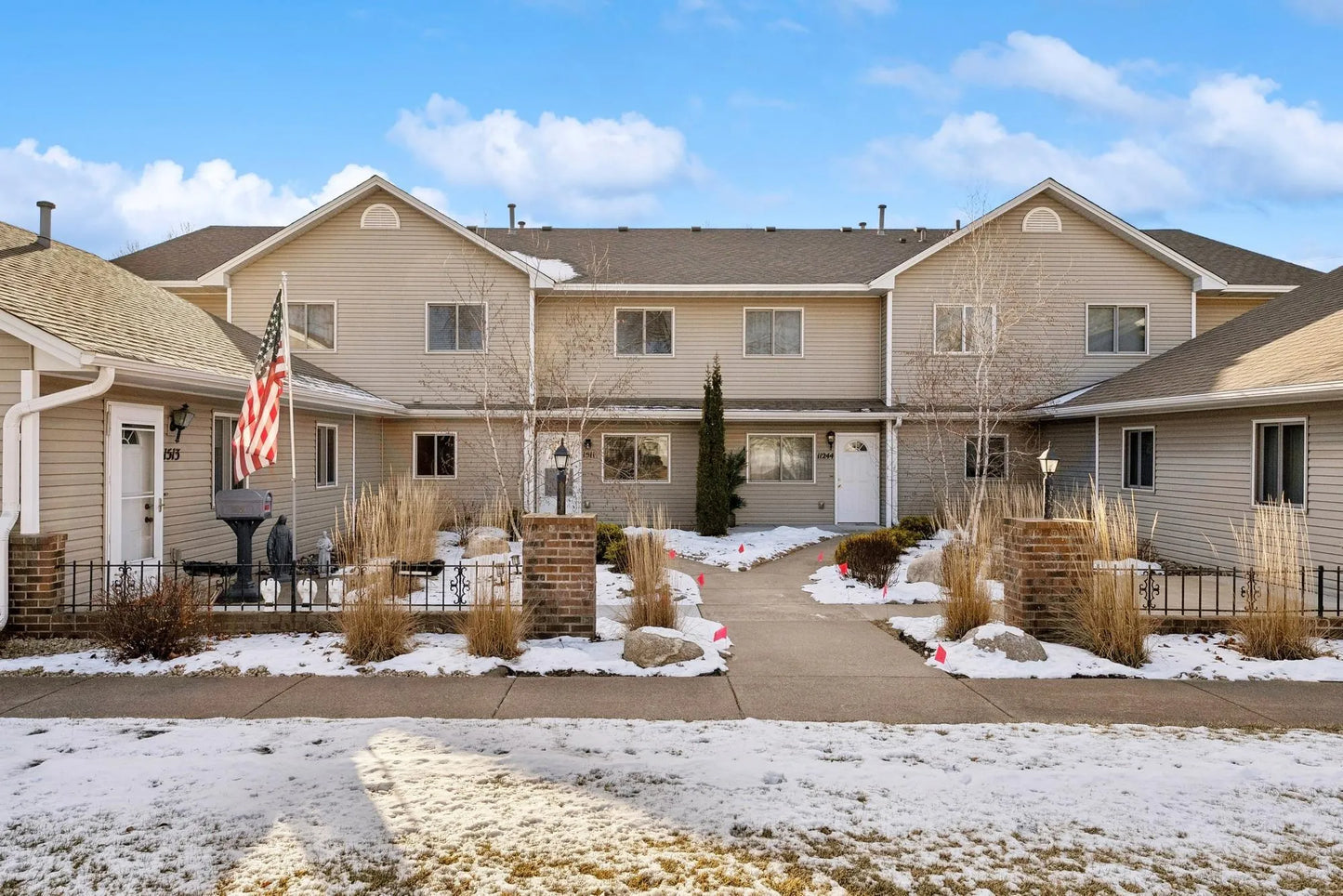 1511 Creek Meadows Drive, Coon Rapids, MN 55433