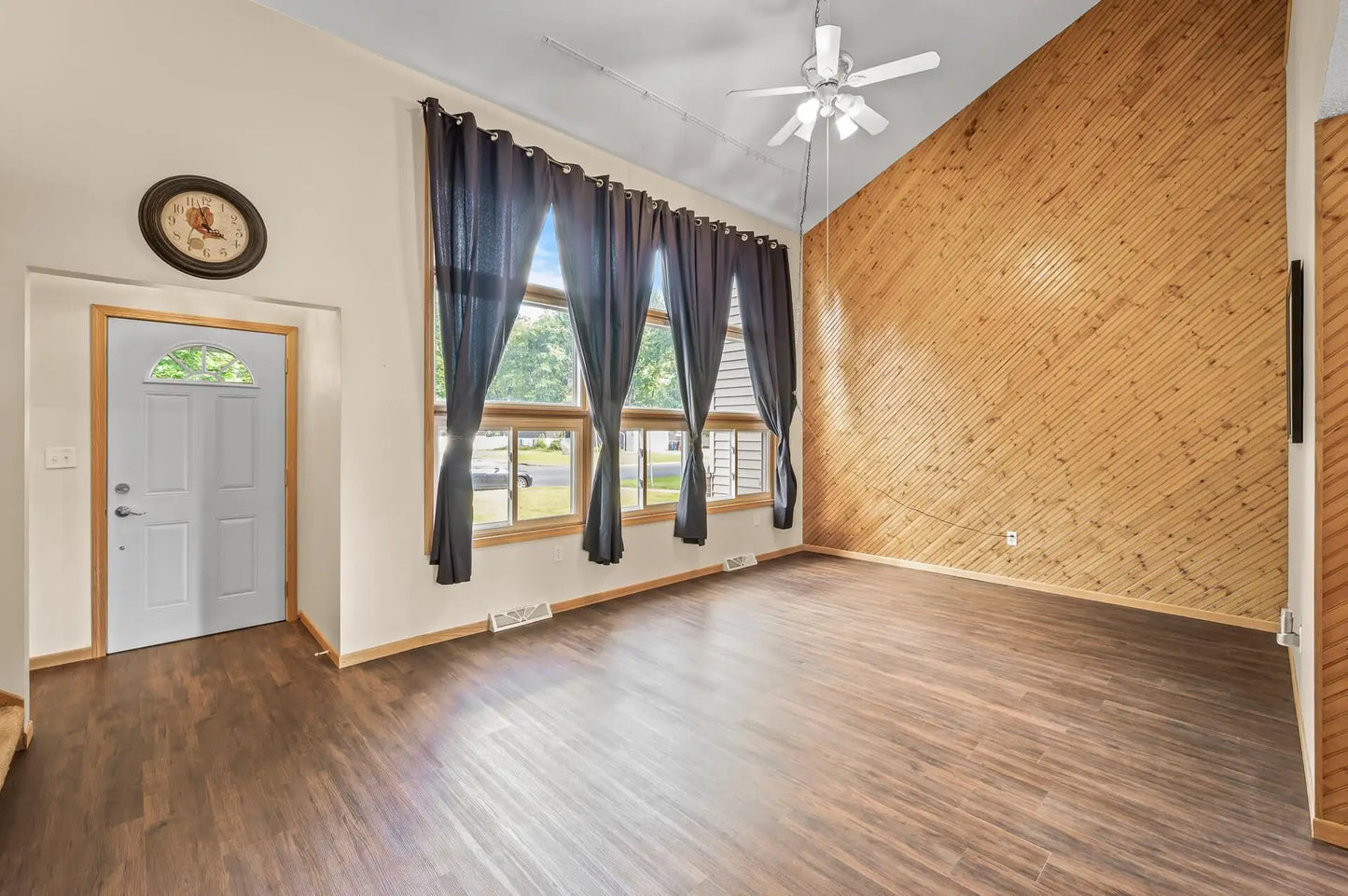 816 9th Street, Farmington, MN 55024