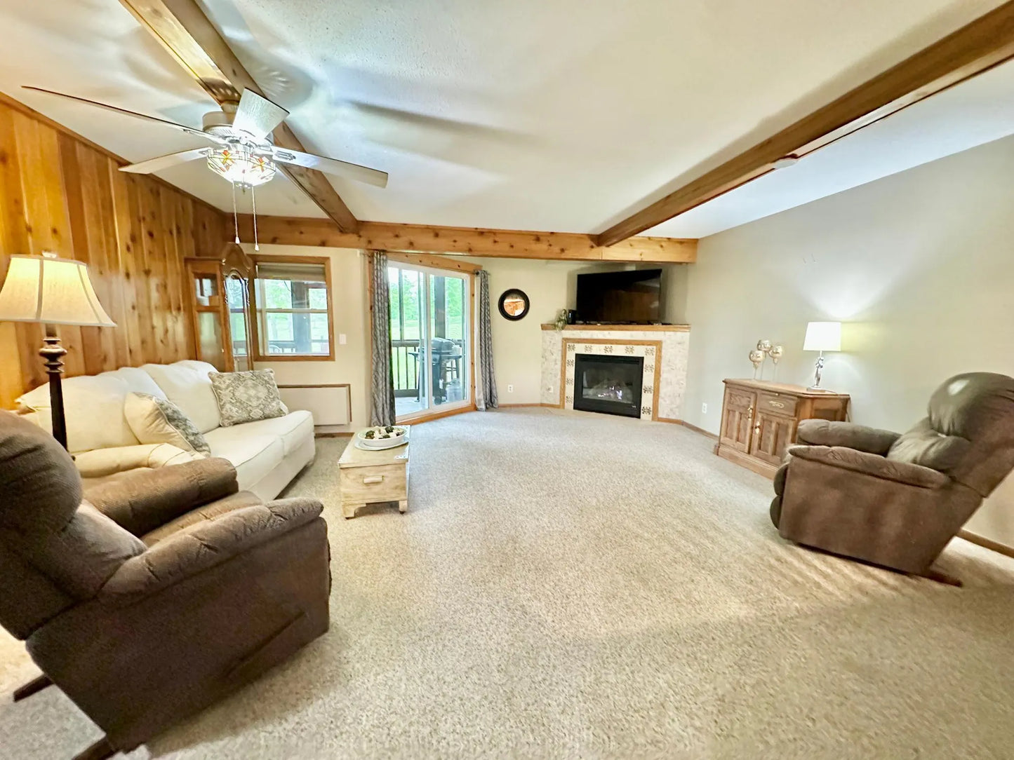 522 Quadna Mountain Road, Hill City, MN 55748