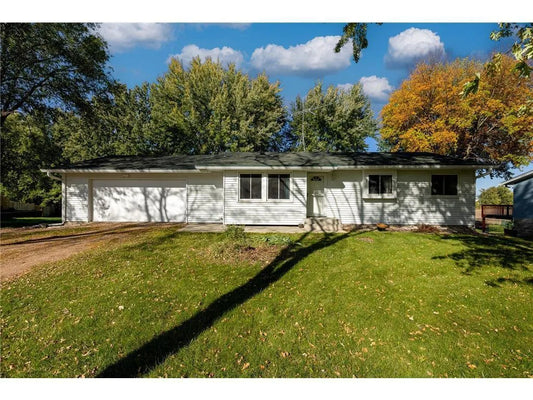 653 Northgate Drive, Winsted, MN 55395