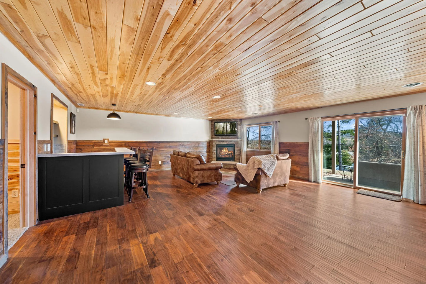 8087 Pine Point Road, Lake Shore, MN 56468