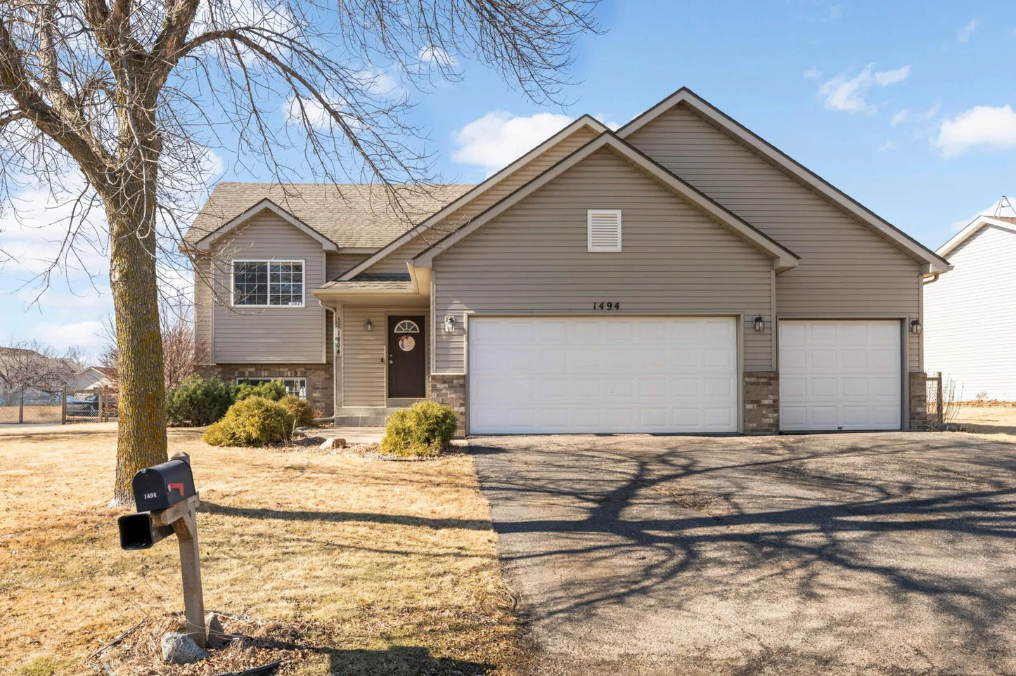 1494 Wood Duck Road, Waconia, MN 55387