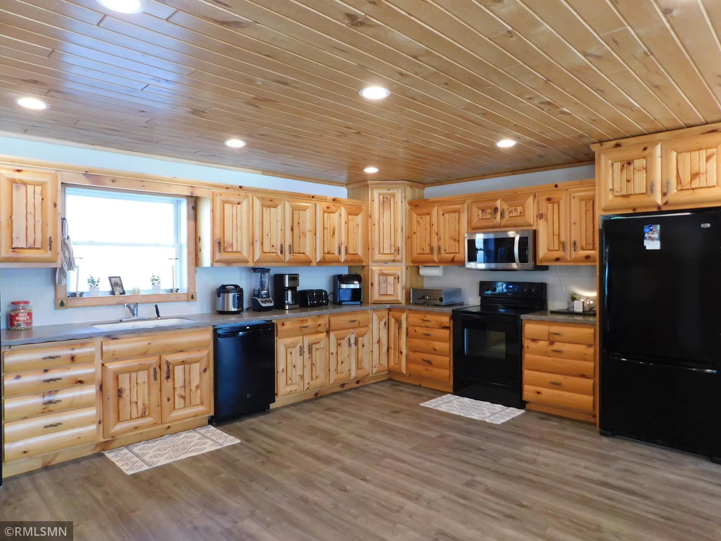 30743 Pioneer Avenue, Aitkin, MN 56431