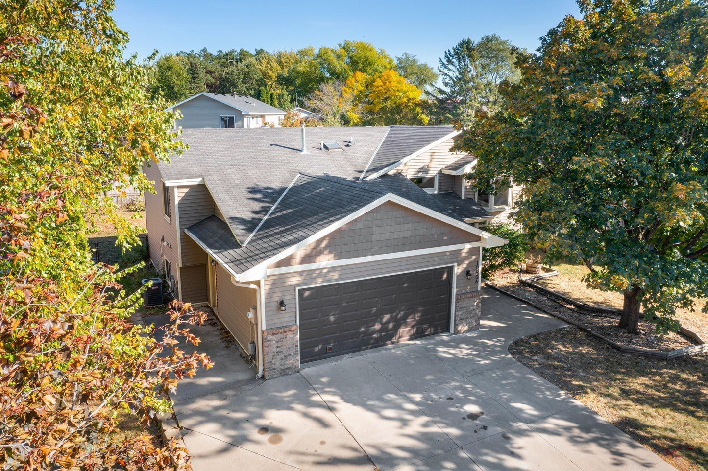 10906 Idaho Avenue, Champlin, MN 55316