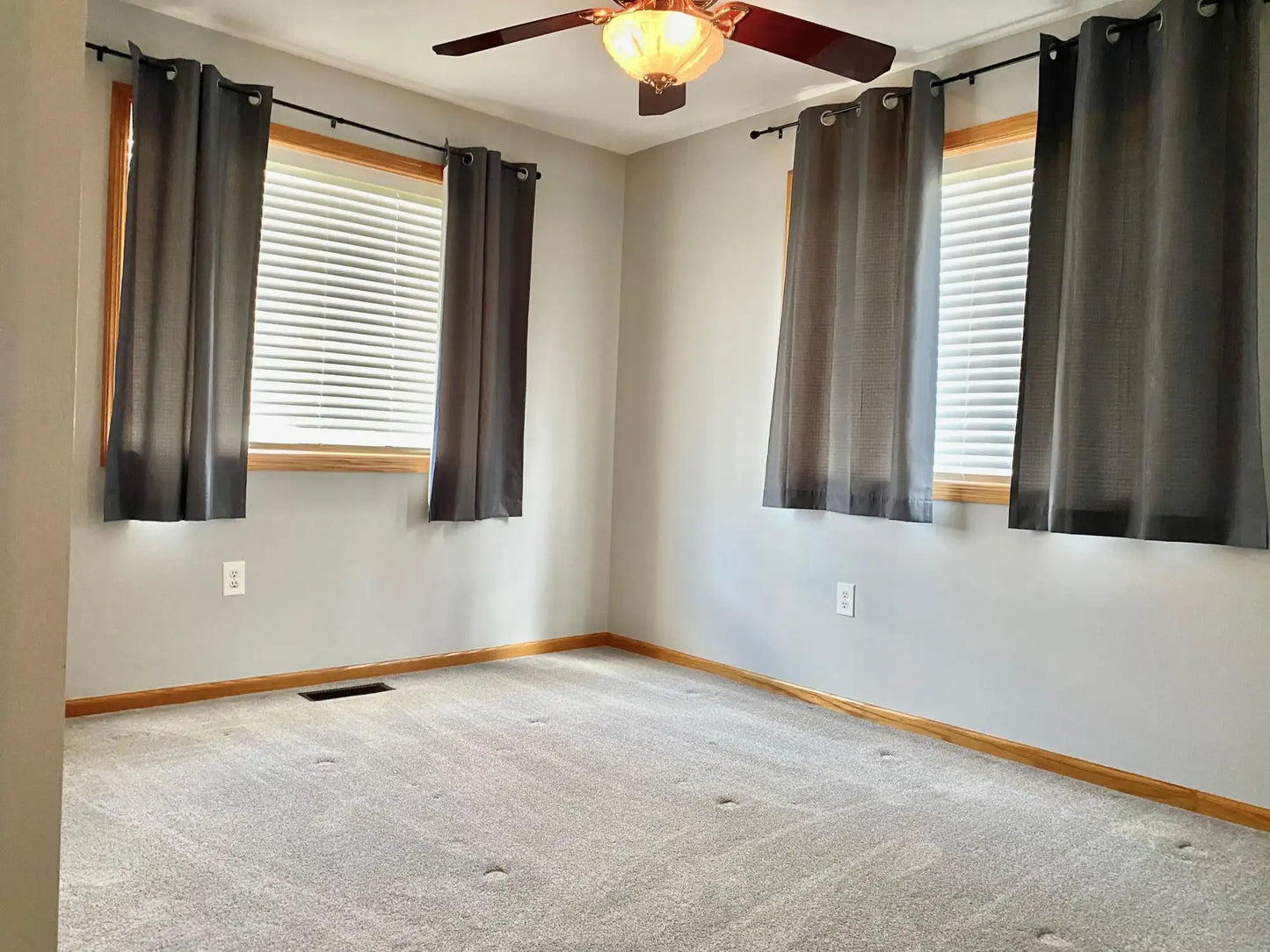 2184 Cleveland Way, Cambridge, MN 55008