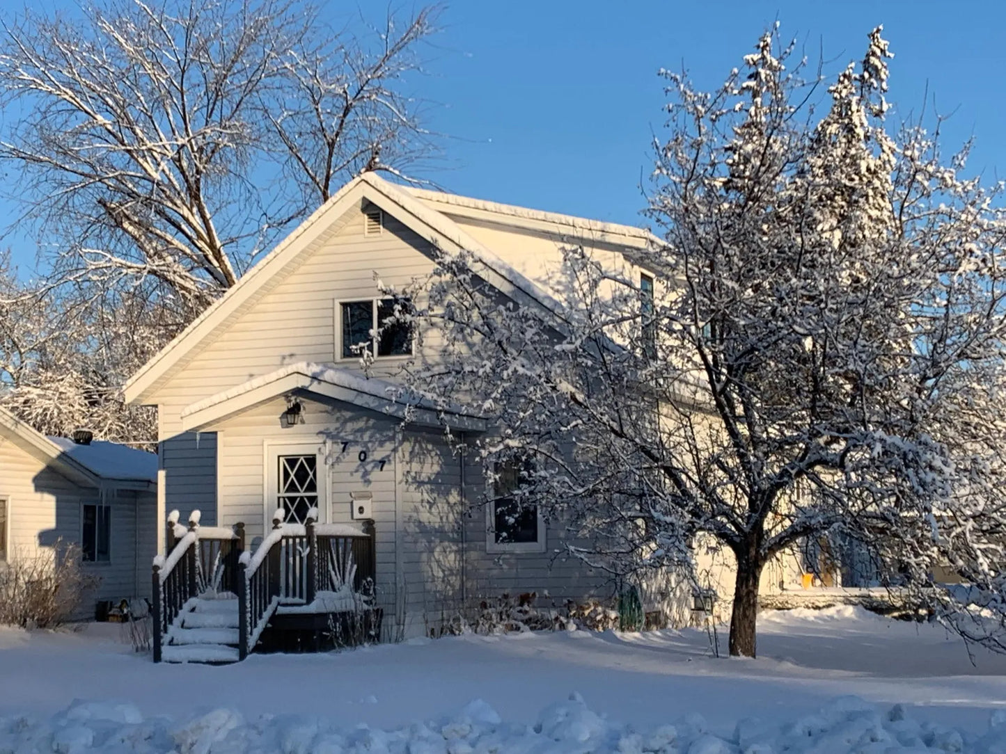 707 Center Street, Roseau, MN 56751