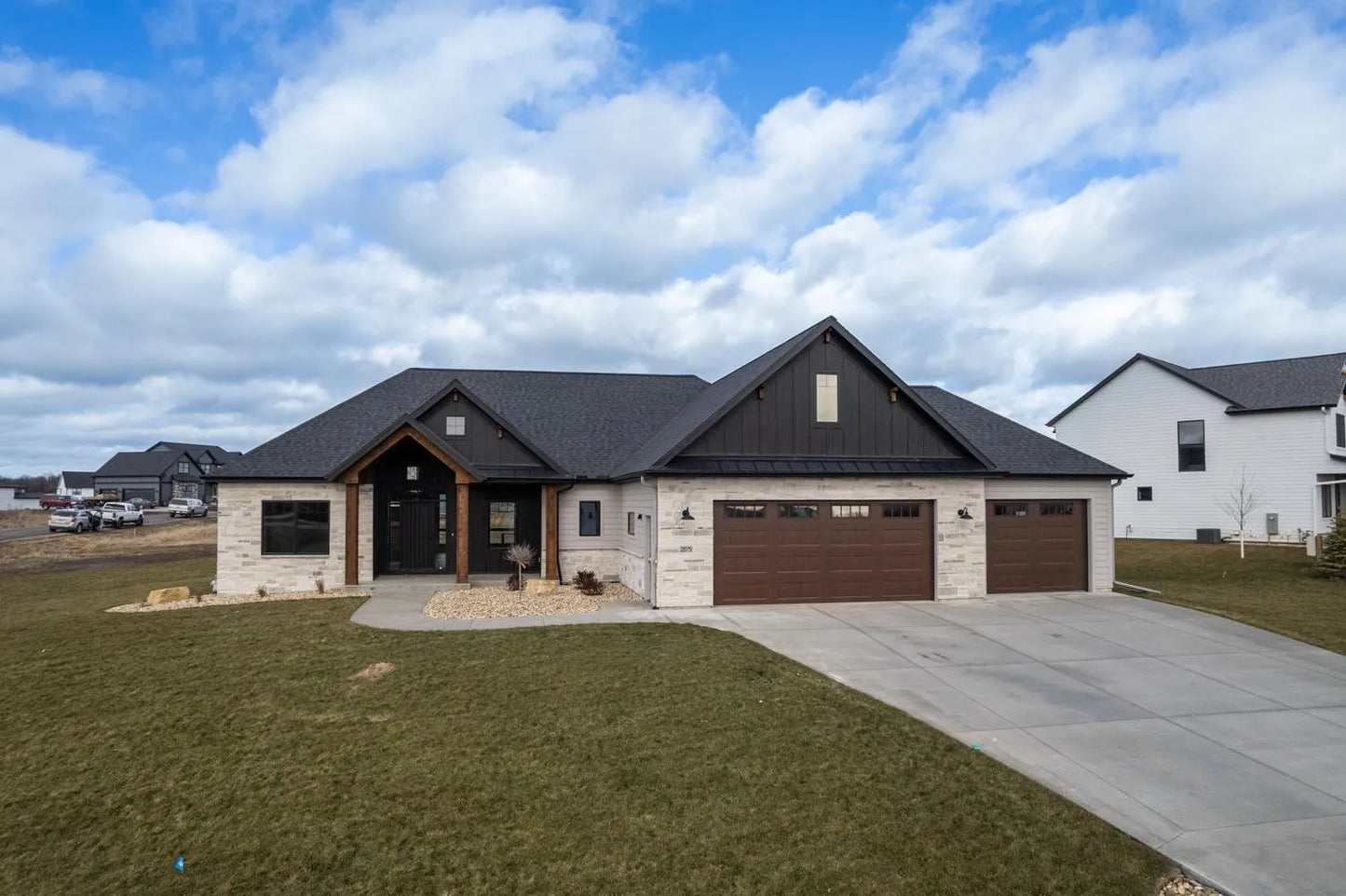 2875 Wildflower Lane, Rochester, MN 55902