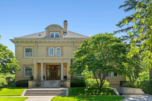 226 Grotto Street, Saint Paul, MN 55105