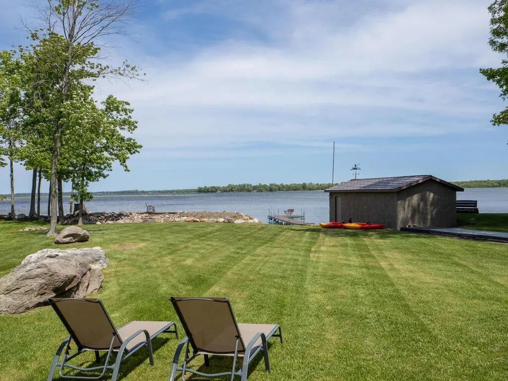 850 Main Street, Isle, MN 56342