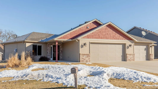 932 Oak Pond Court, Sartell, MN 56377